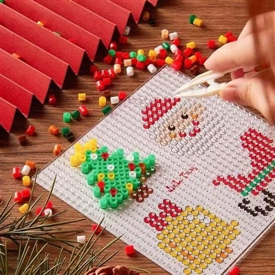 Božićni DIY komplet ukrasa od perli od fitilja